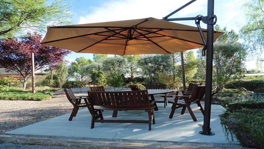 ipe-bench-dining-cantilever