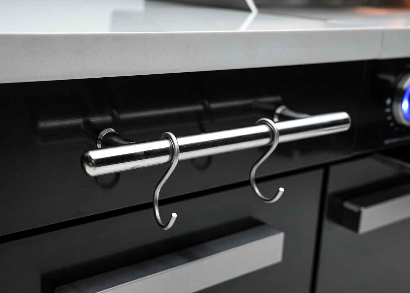 Mont Alpi Outdoor 957 BBQ Island in Black Stainless - Image 5